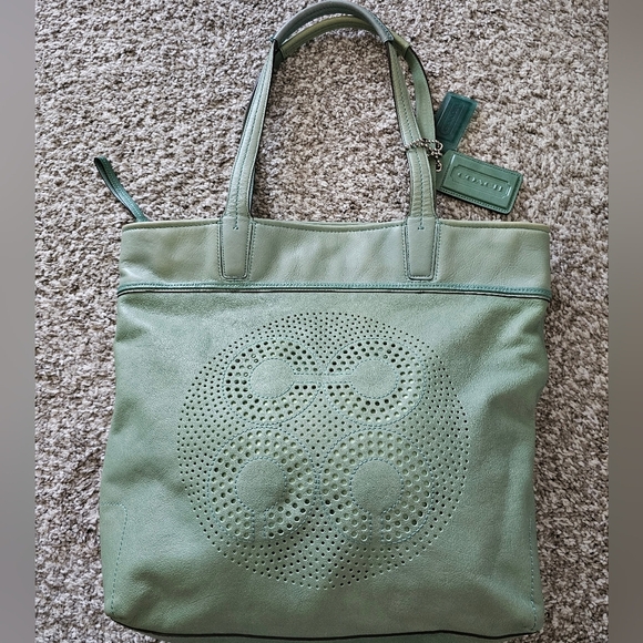 Coach Vintage Leather Seafoam Green Bag with Carrying Handles - Picture 6 of 9